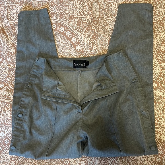 Rehab Button Detail Pants - Picture 4 of 5